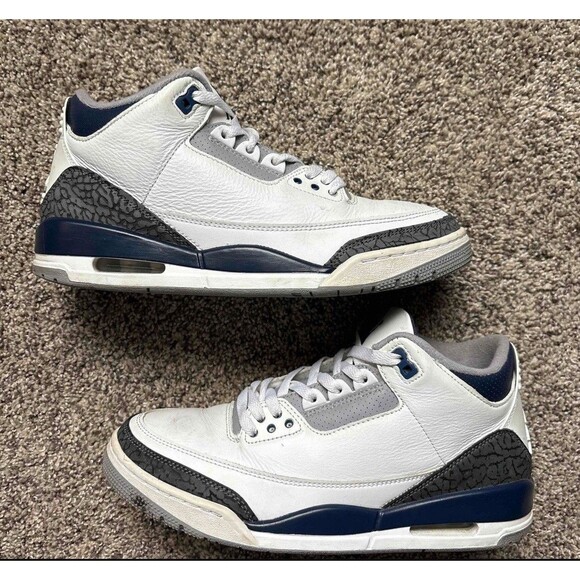 Nike Air Jordan 3 Retro Midnight Navy Size 9.5 Men's - Picture 1 of 8